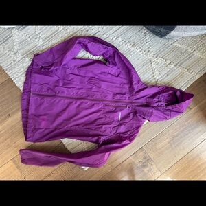Patagonia running wind breaker 100% nylon